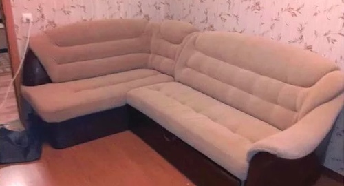Перетяжка углового дивана. Городовиковск